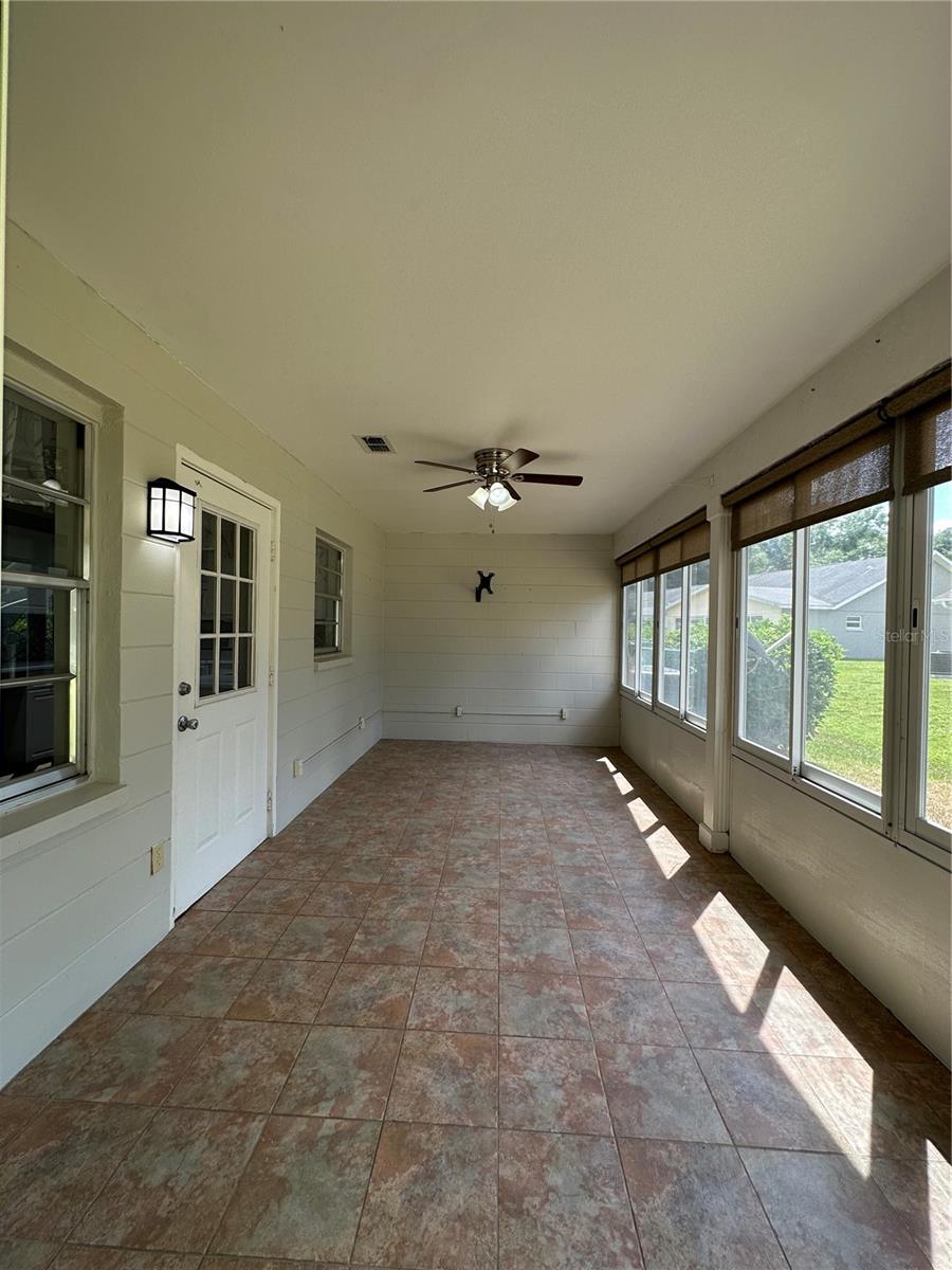 FLEX Room/Den/Lanai