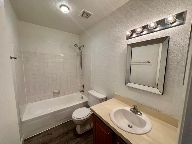 Upstairs full bath