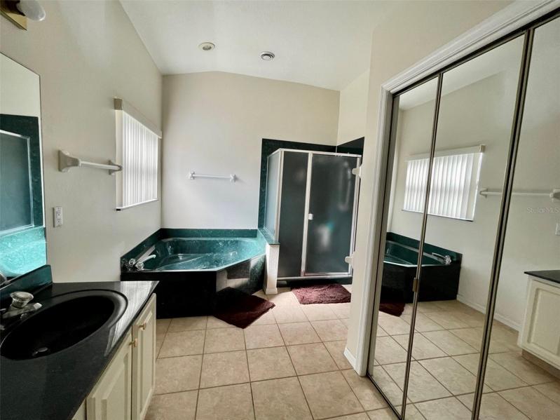 Primary bath