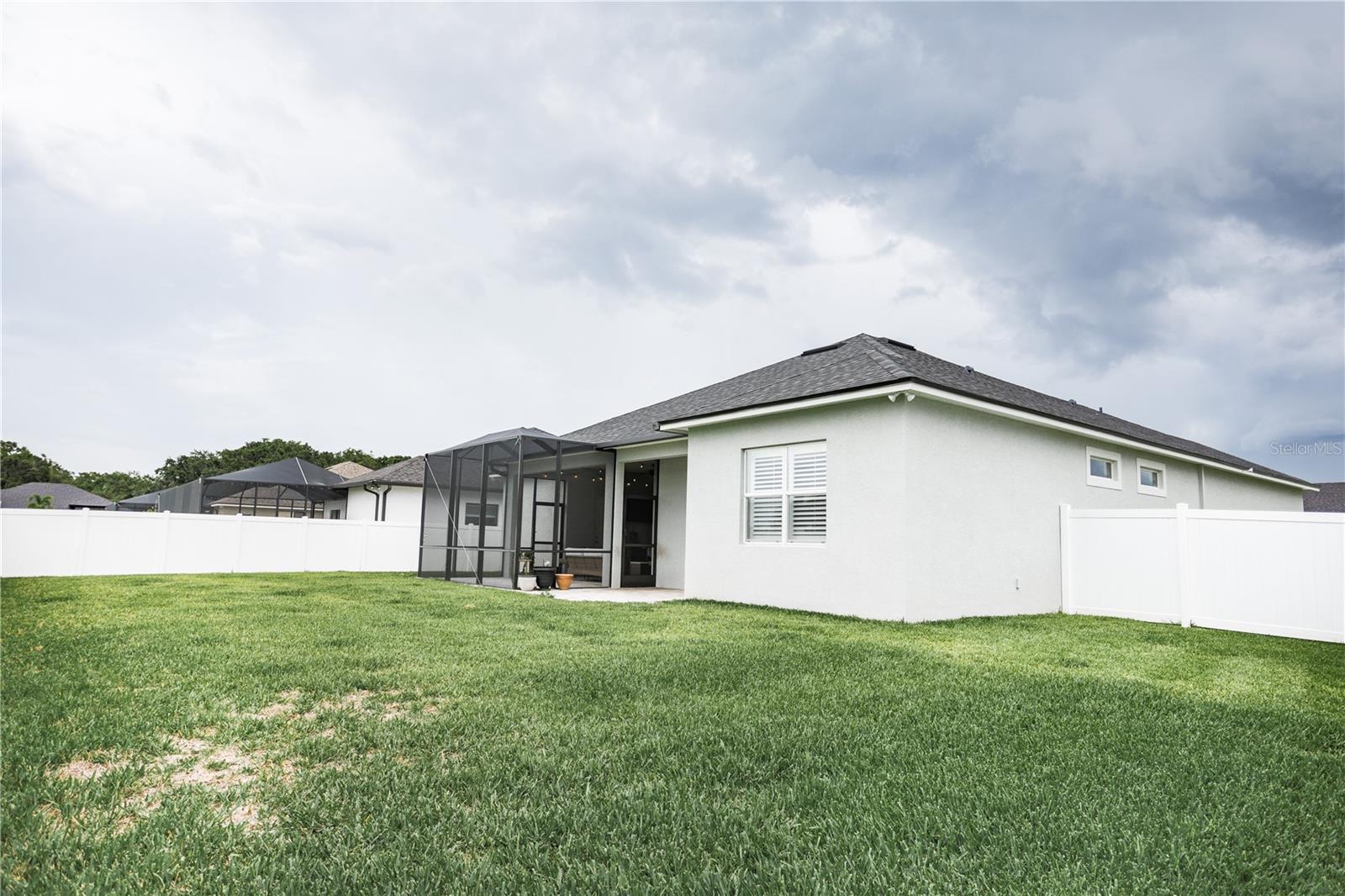 Privacy fenced corner lot
