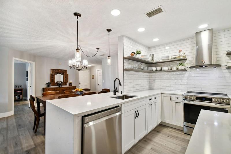 Look at this kitchen!