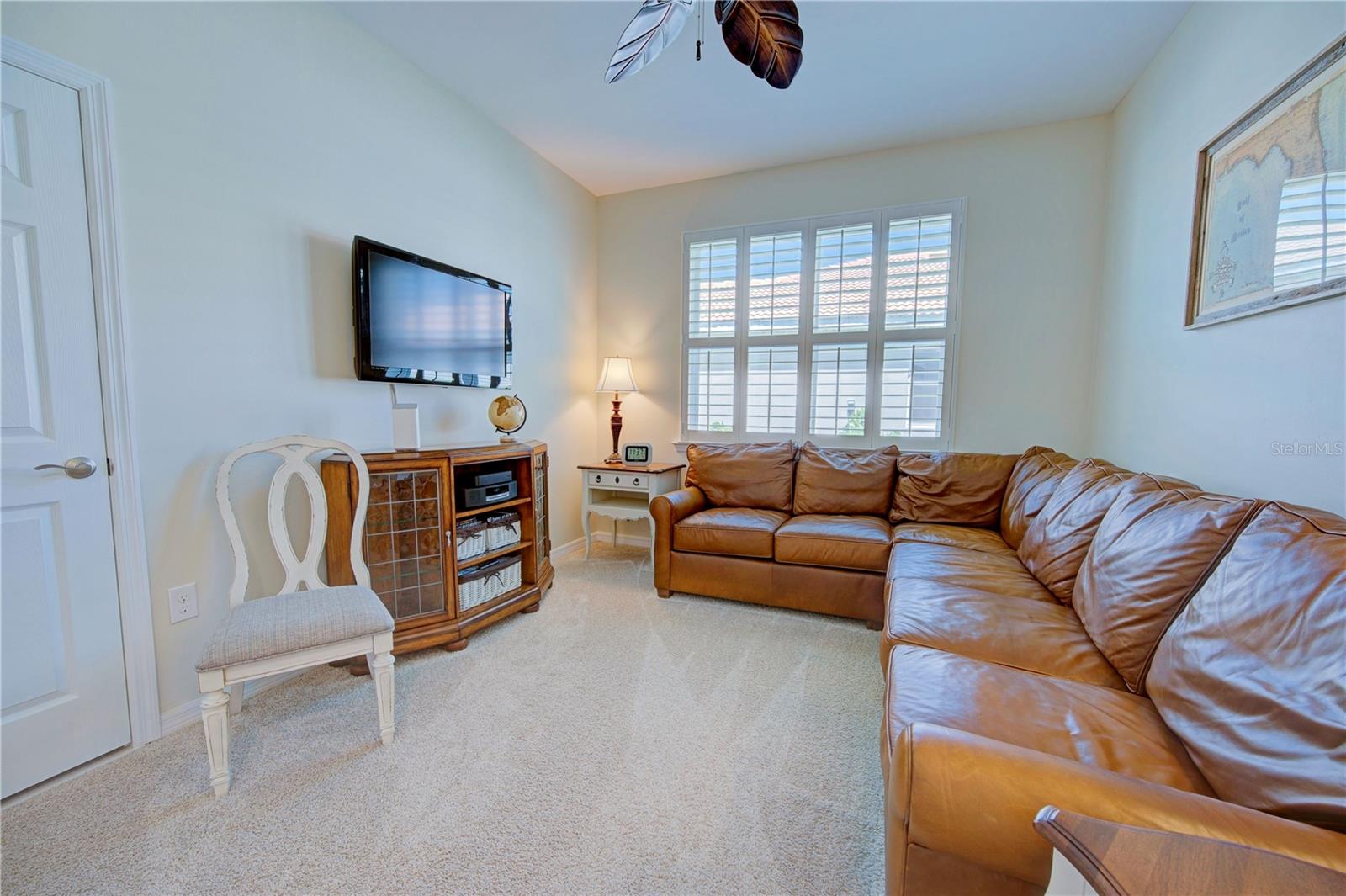Guest bedroom 2 or Den... you choose