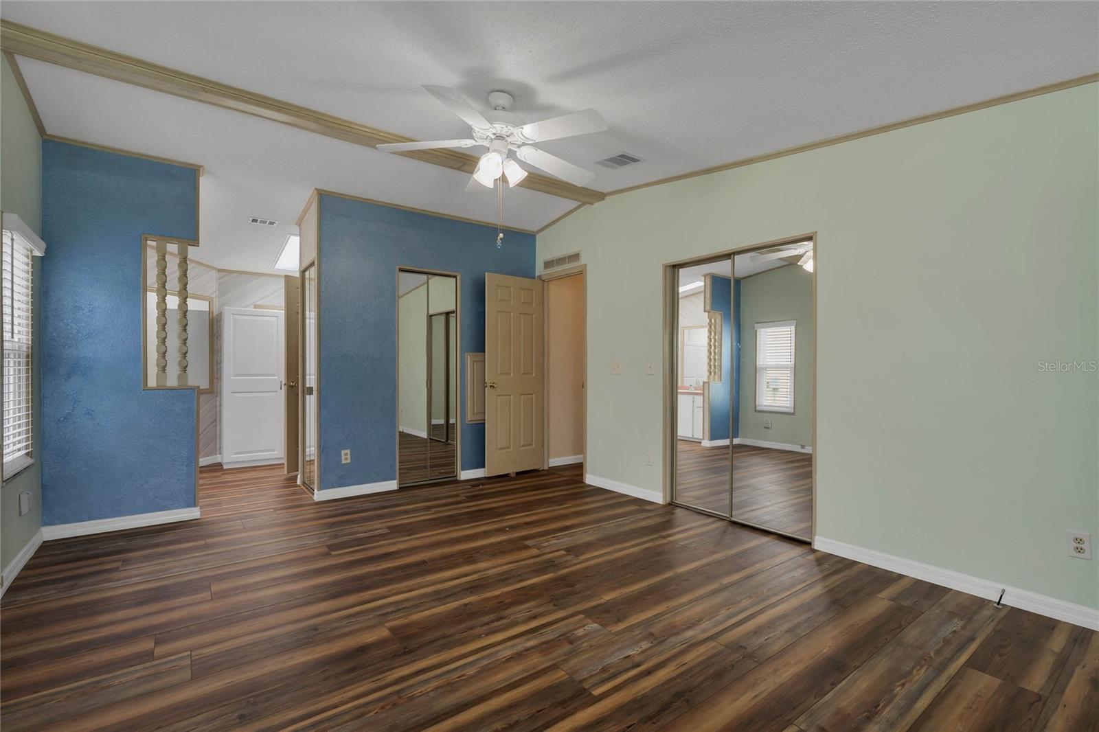 Entry into Florida room