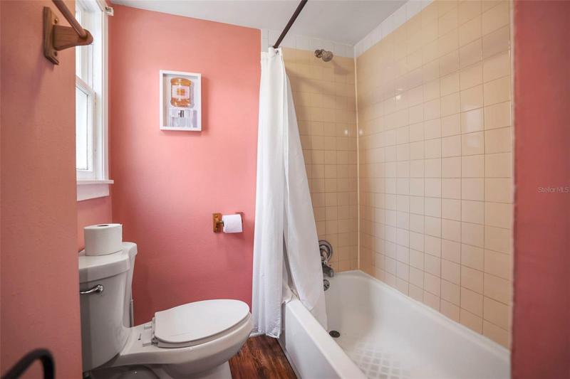 Bathroom, Lower Unit Building 2