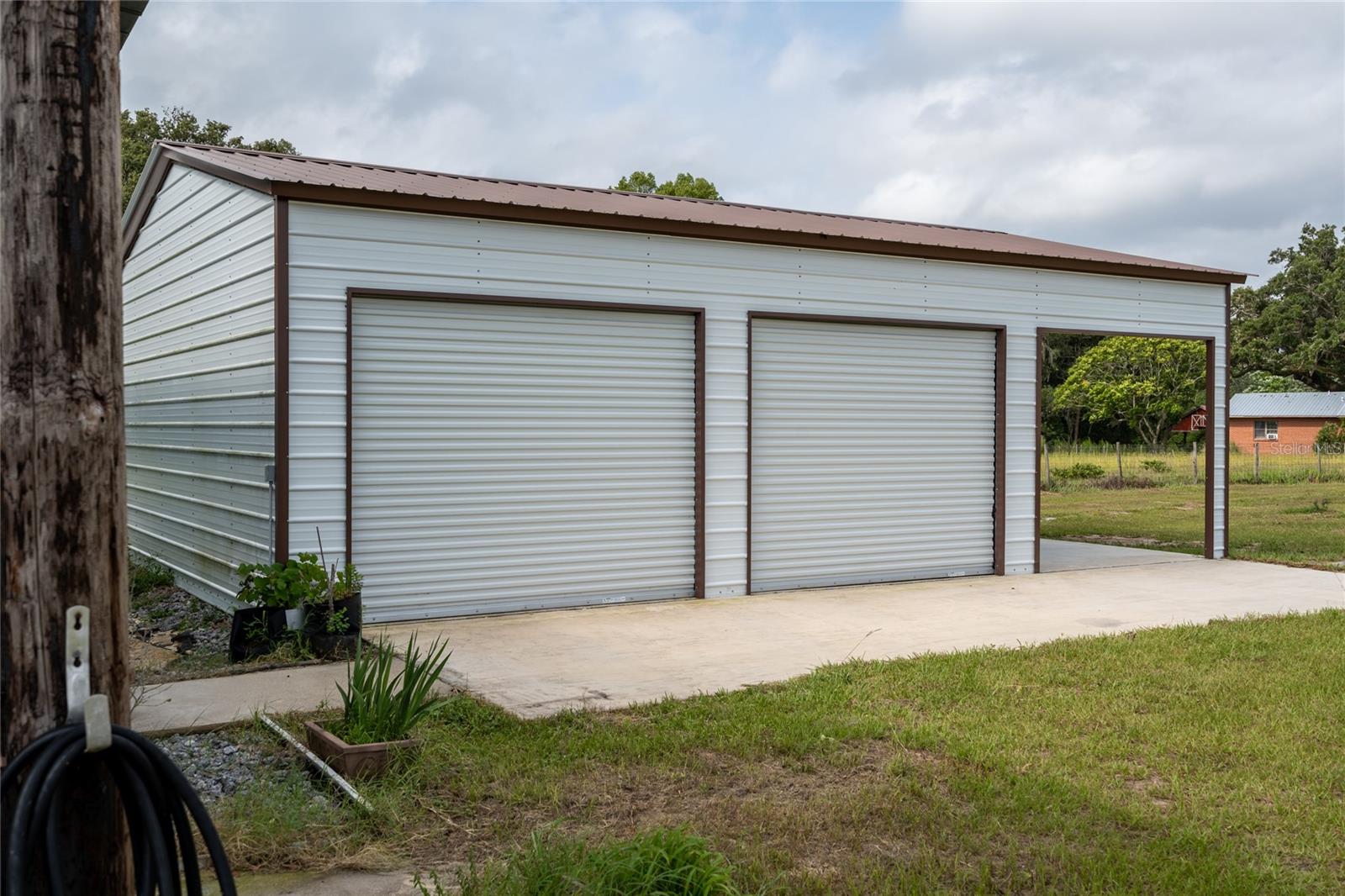 Metal building built in 2020.