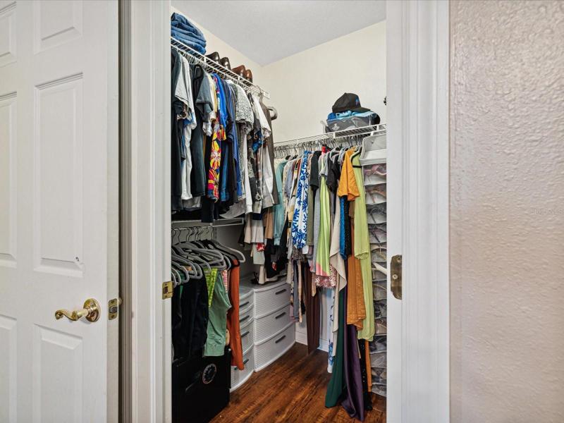Walk-in Closet