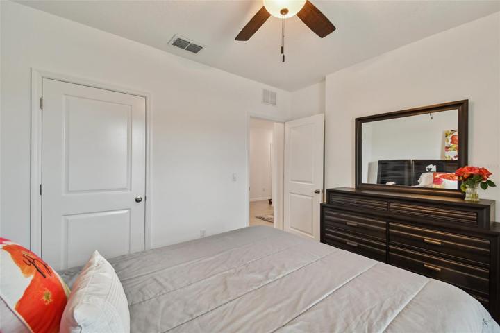 Bedroom alternate view