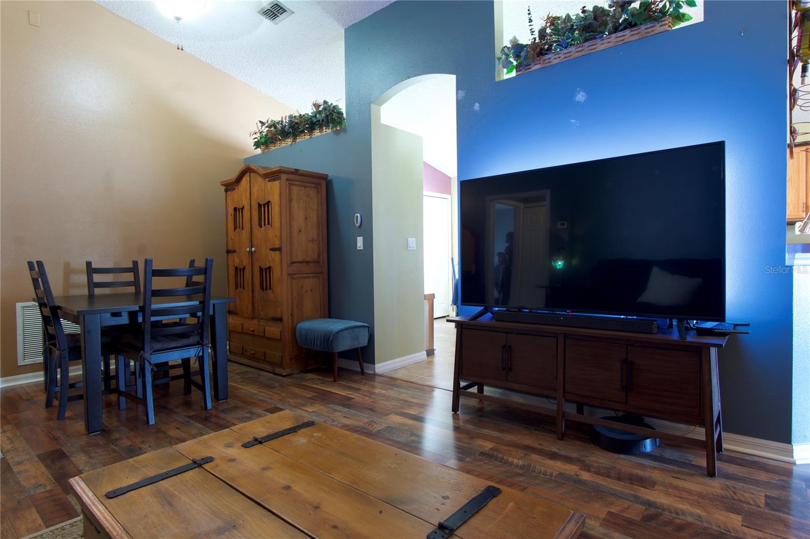 livingroom area