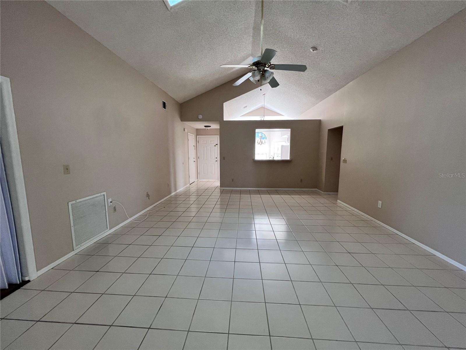 living/dining room