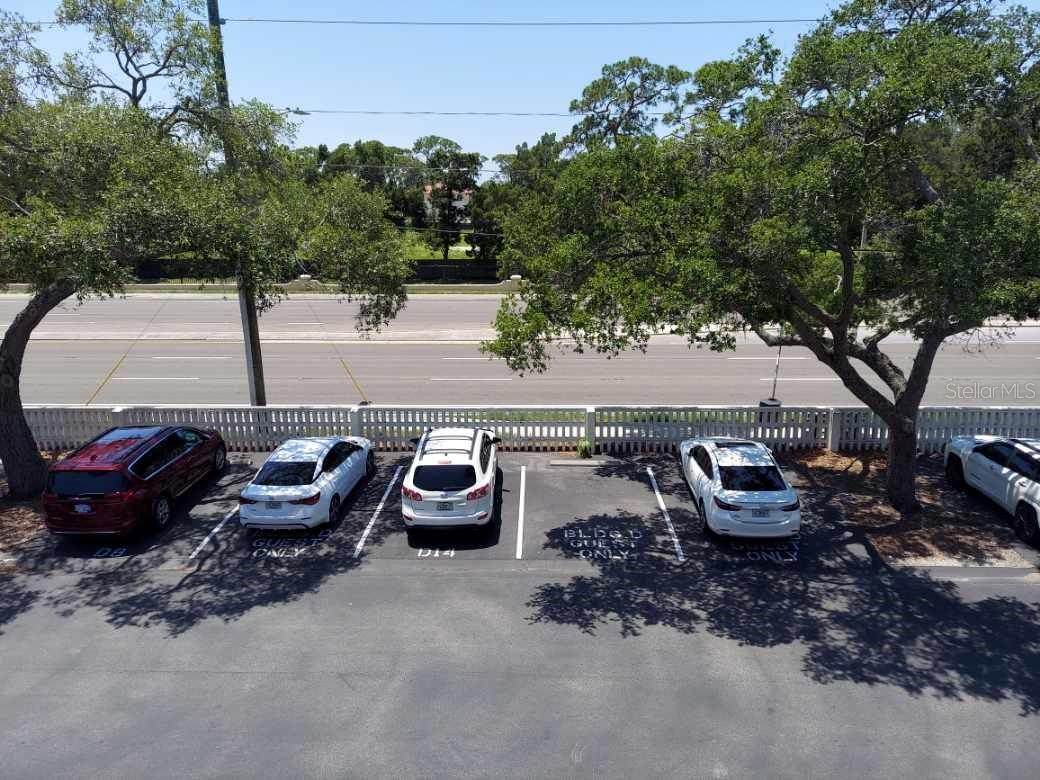 parking D14