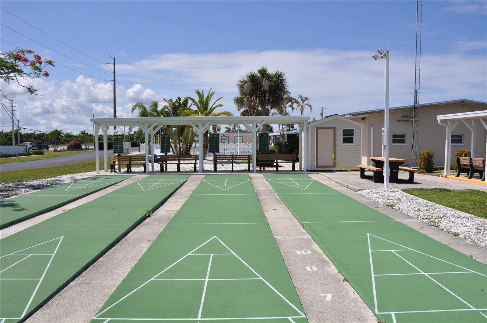SHUFFLEBOARD COURT