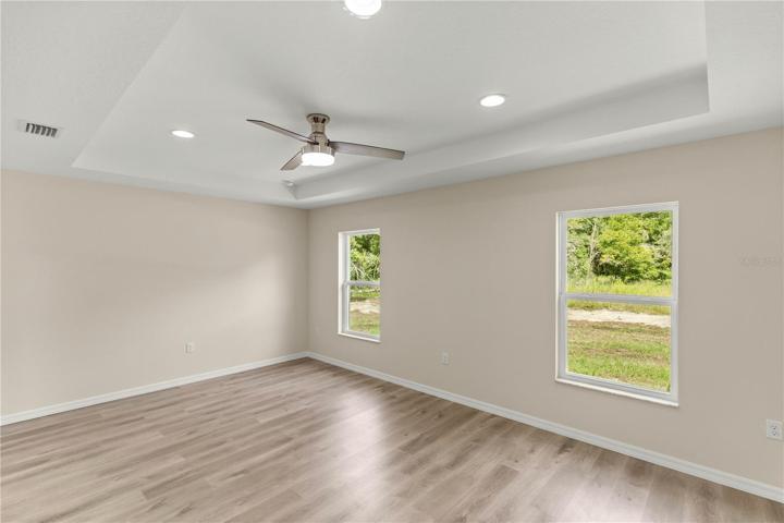 OWNERS SUITE WITH TRAY CEILING