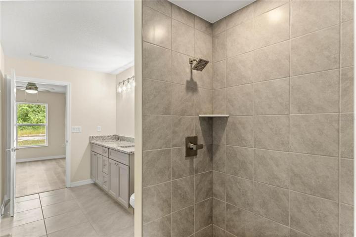 WALK IN SHOWER JACK AND JILL BATHROOM