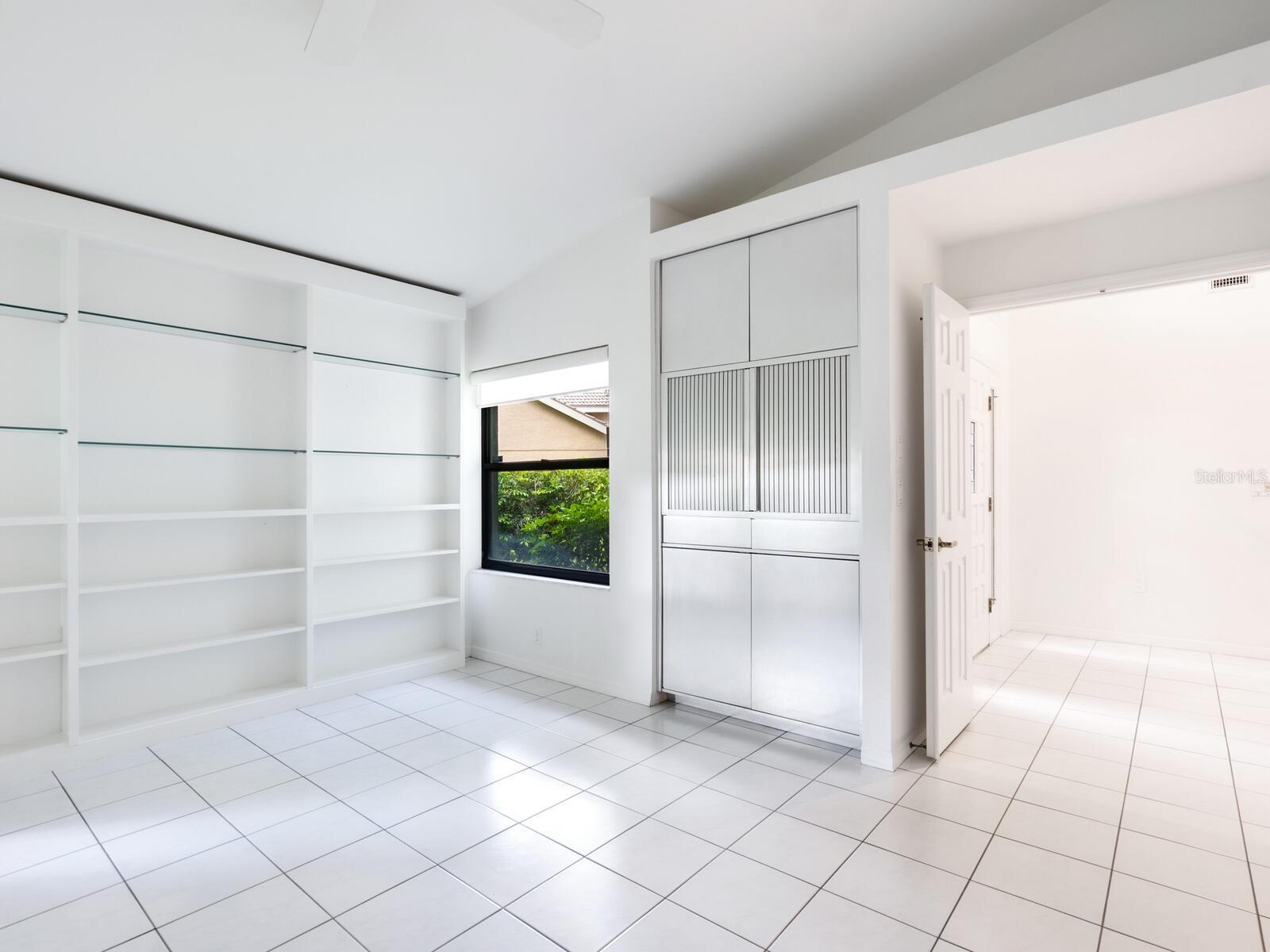 wet bar on enclosed lanai