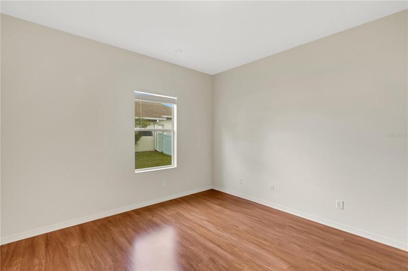 2nd bedroom