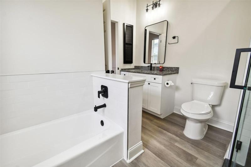 Jack n Jill bathroom