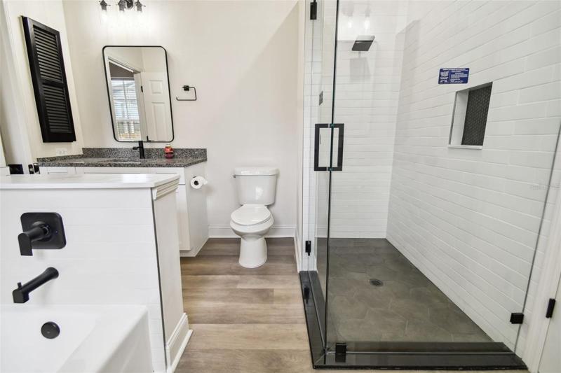 Jack n Jill bathroom