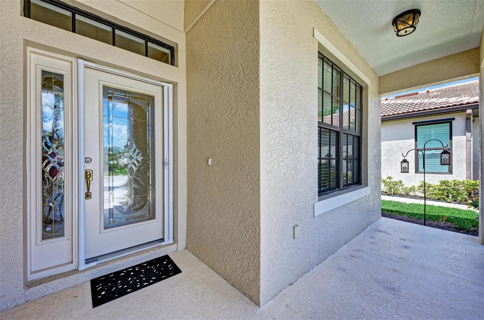Quaint front porch!