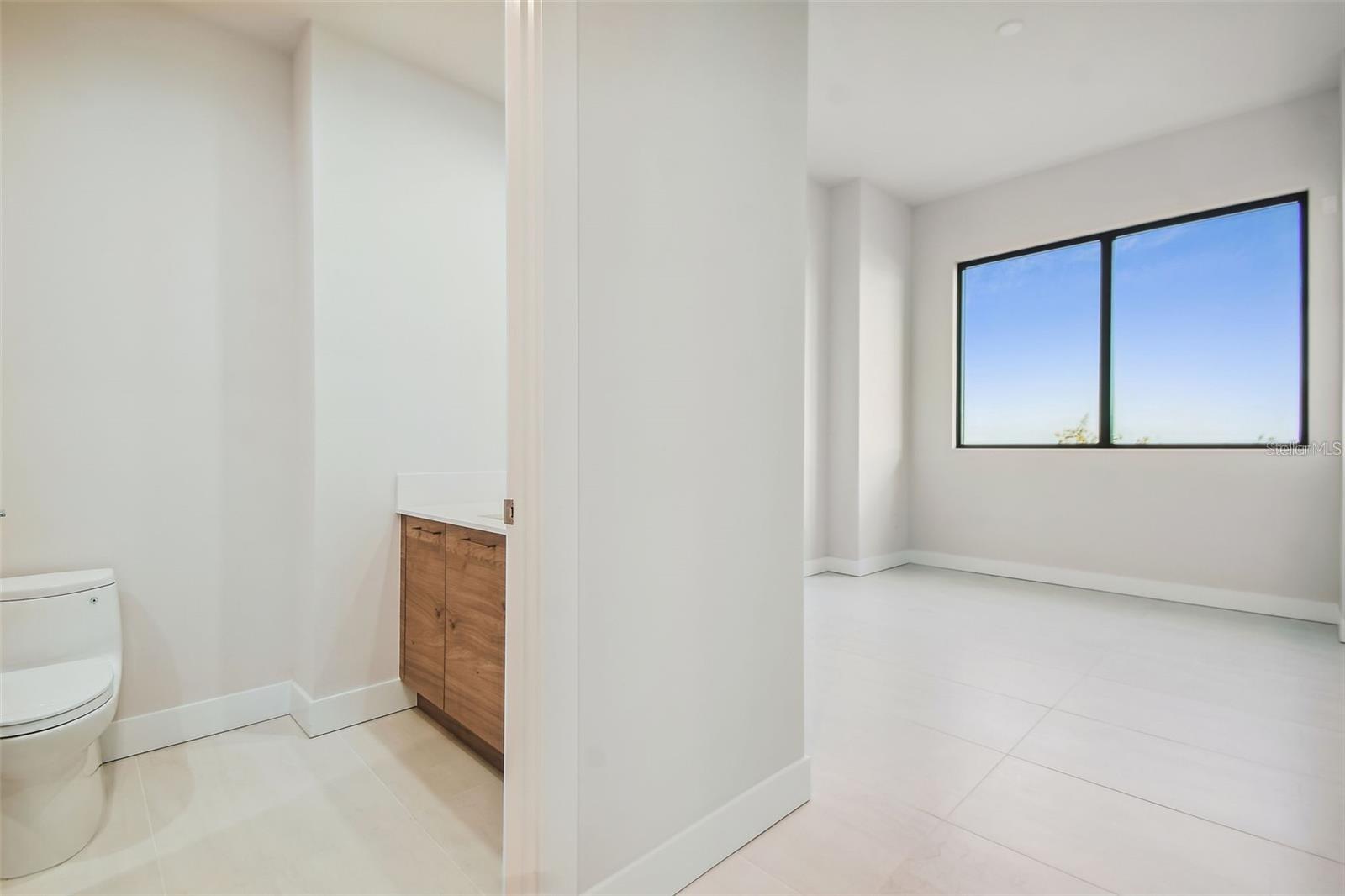 Guest Bedroom with Ensuite Bathroom