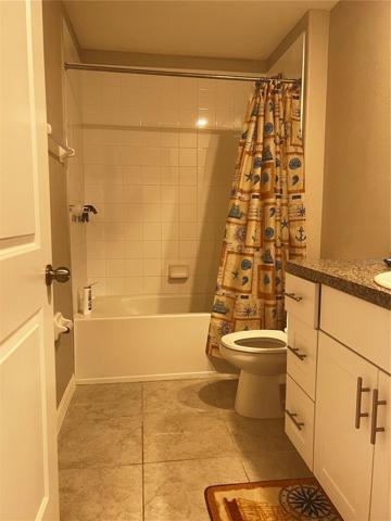 shared bathroom, upstairs
