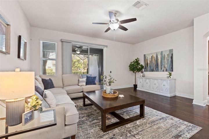 Living Room/Kitchen