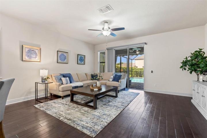Office/Bonus Room