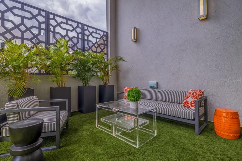 Covered Lanai