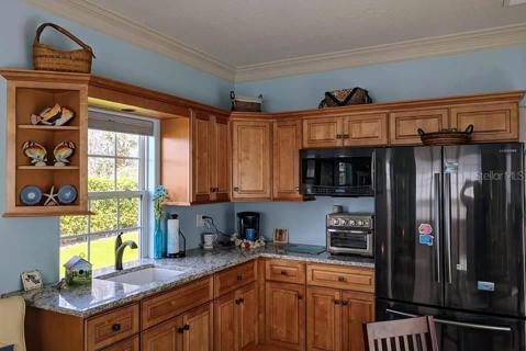 Beautiful and functional kitchenette