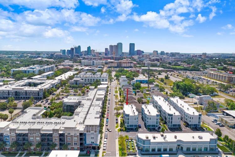 Close to Downtown