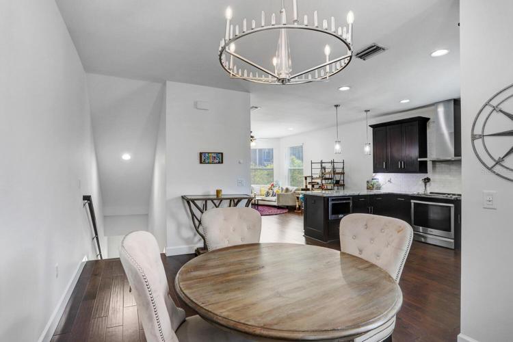 Great floorplan for entertaining