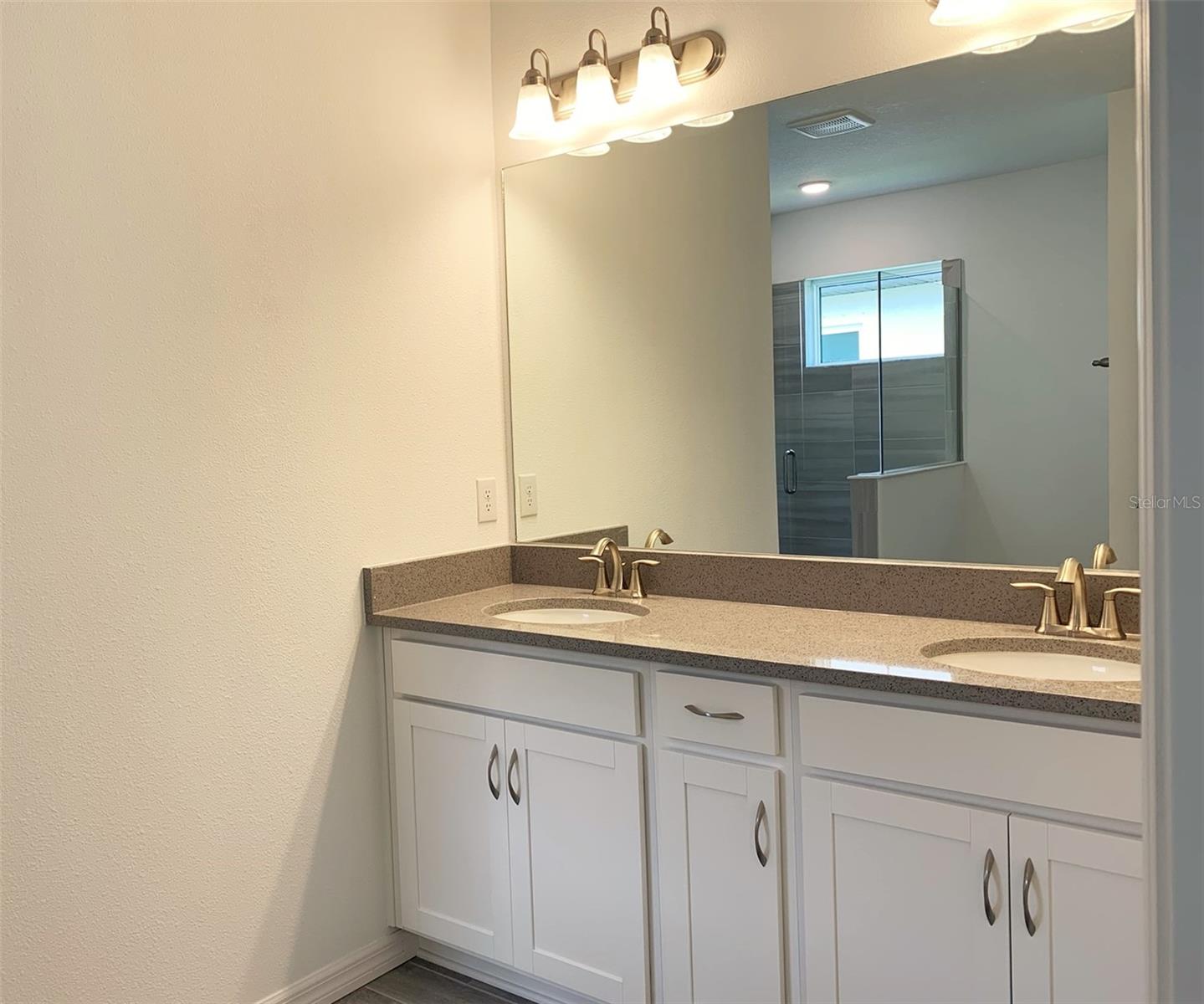 Master Vanity