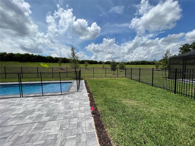 Endless possibilities for side yard