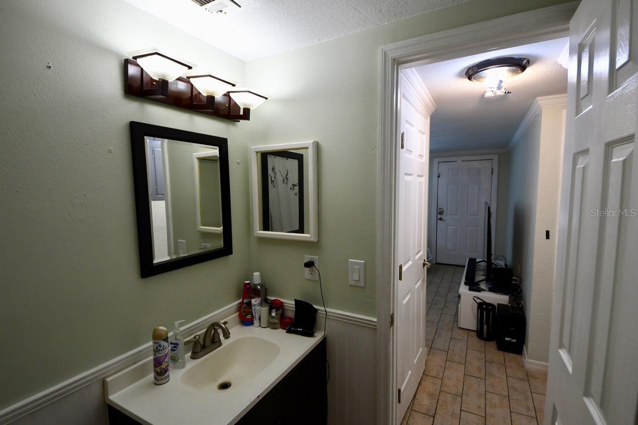 1322 54th E Avenue #17-D, Bradenton, Florida 34203, 2 Bedrooms Bedrooms, ,1 BathroomBathrooms,Residential,For Sale,54TH,A4573033