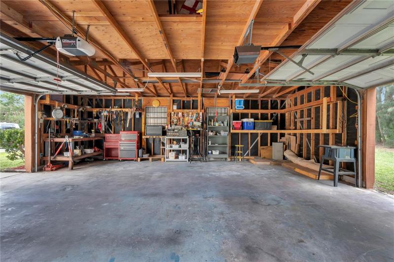 WORKSHOP/GARAGE