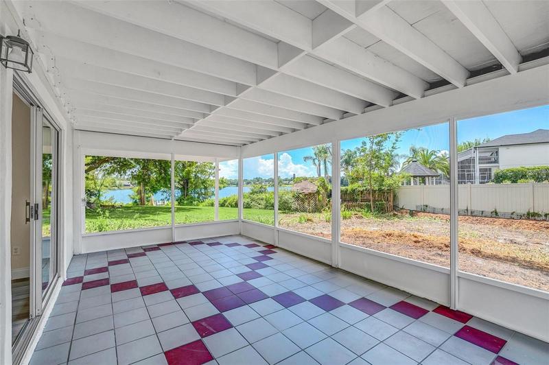 Fully covered and screened in Patio
