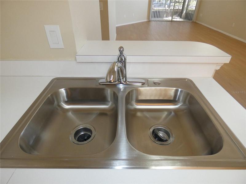 New sink and faucet