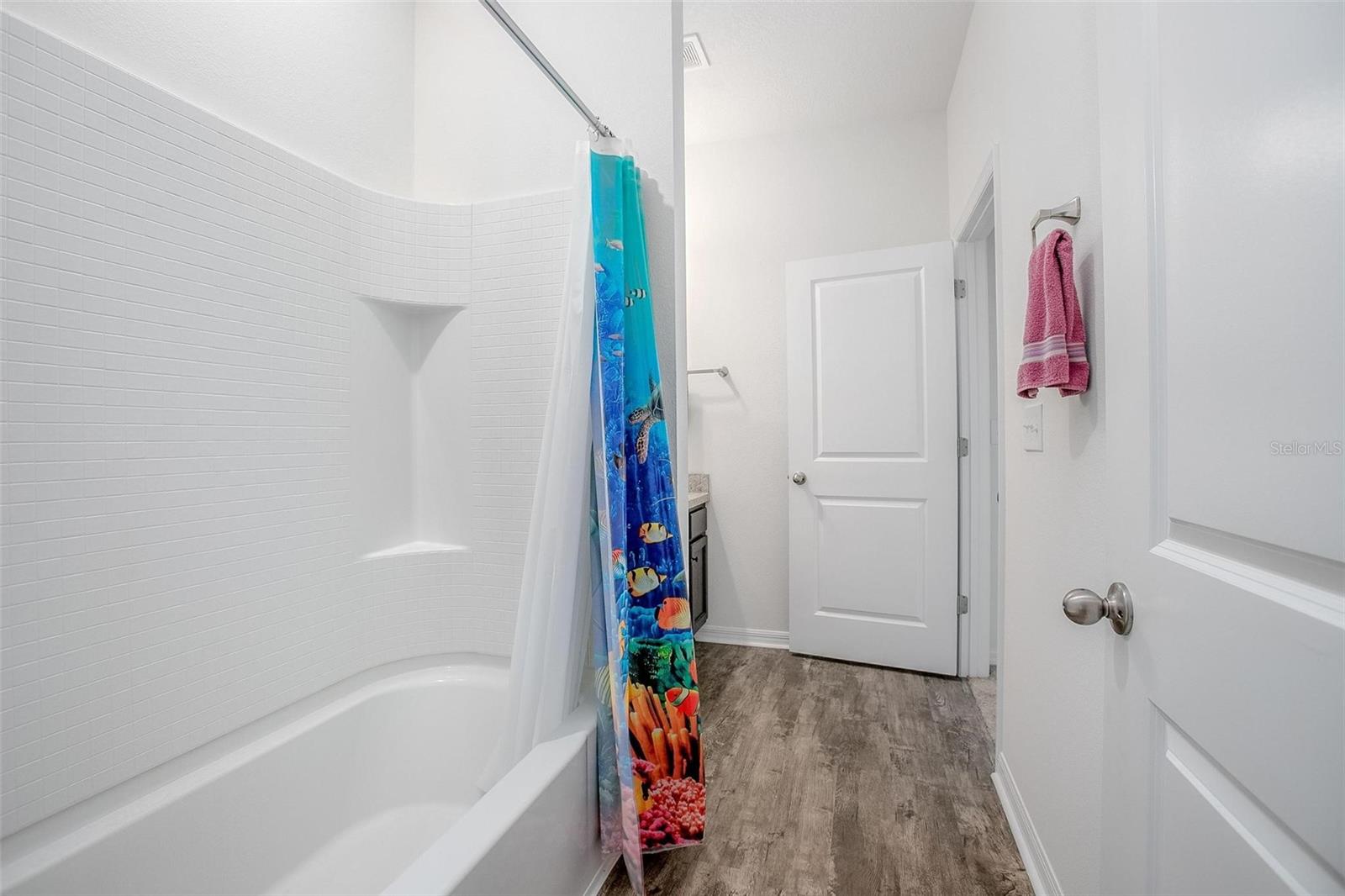 Guest bath.