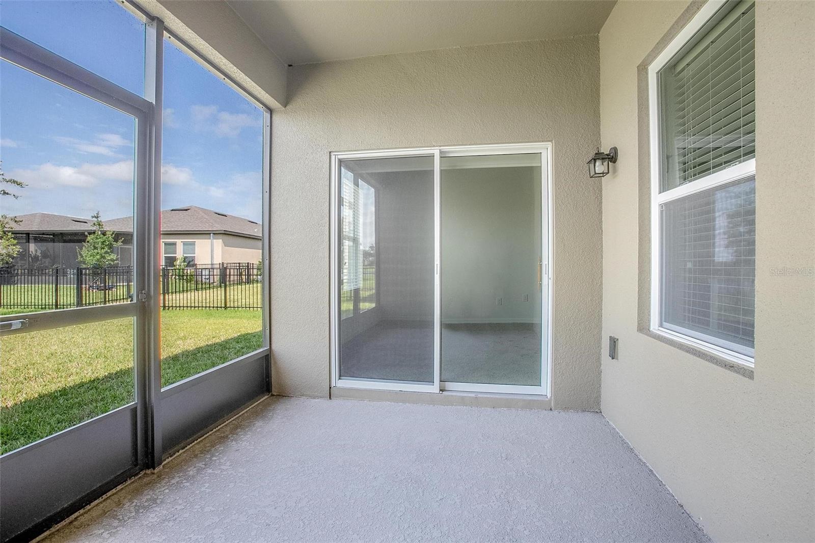 Rear screened lanai