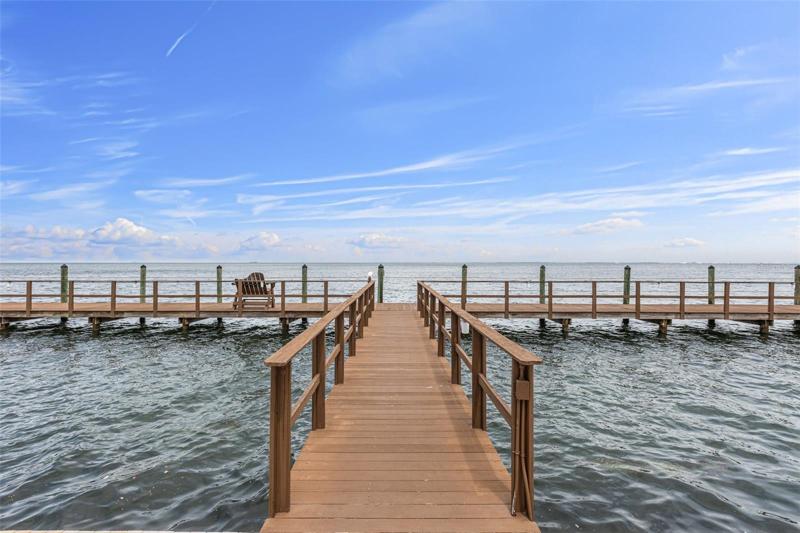 Community dock/pier