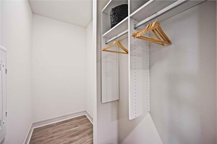 Walk-in closet