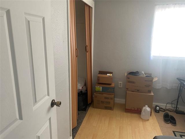 Bedroom, Overhill
