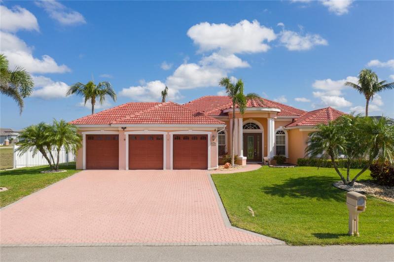Your Fabulous Gulf Access Home in Paradise!