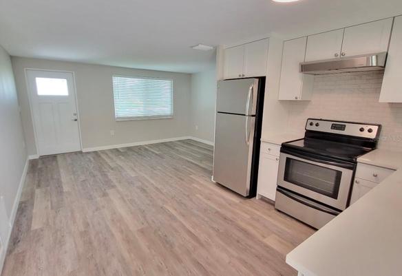 Living room/kitchen