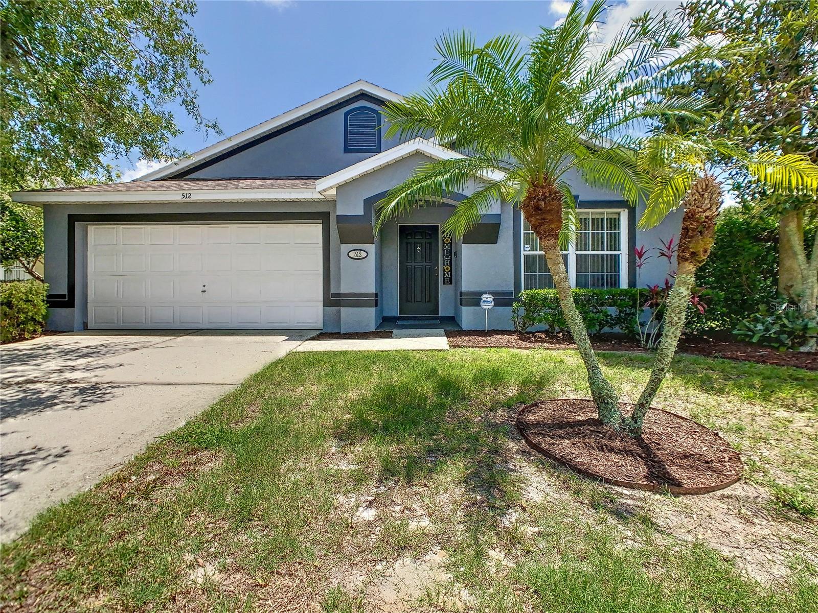 512 Bailey Circle on corner lot with fenced back yard