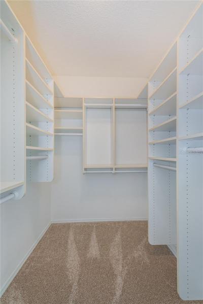 Walk in closet