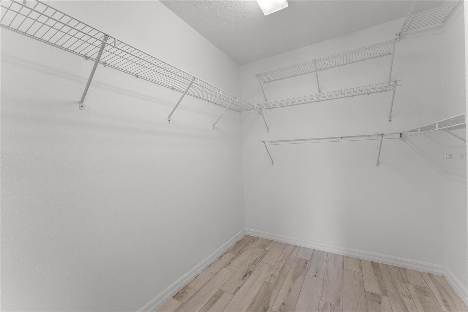 WALK-IN CLOSET!