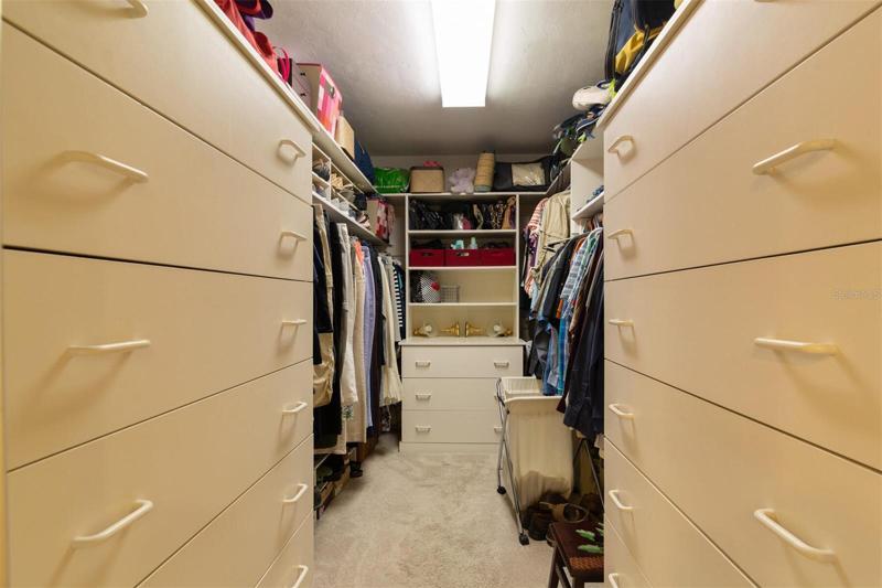 Walk in Closet