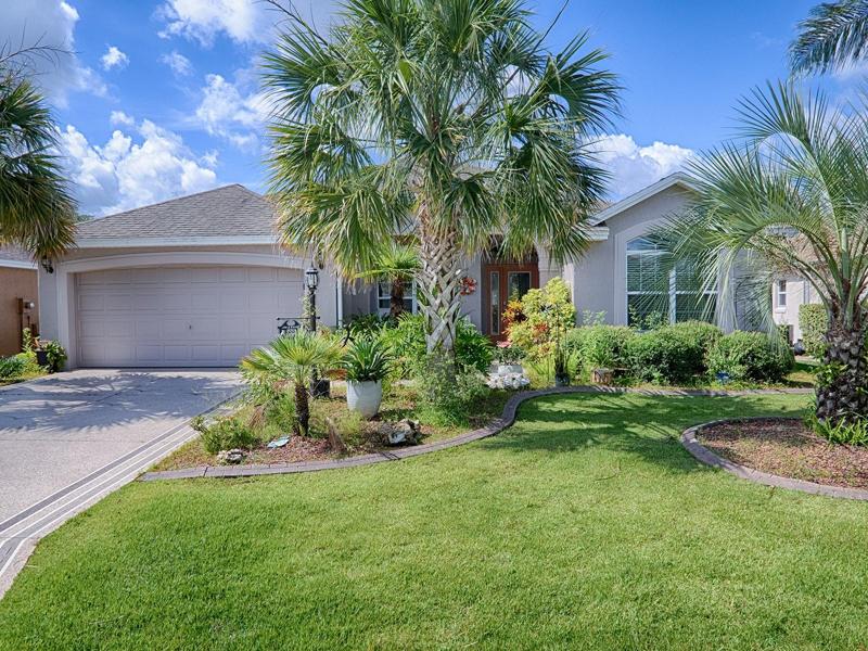 LOVELY 3/2 "GARDENIA" DESIGNER HOME IN THE VILLAGE OF VIRGINIA TRACE ... BOND PAID!!  PAINTED DRIVE AND WALKWAY!