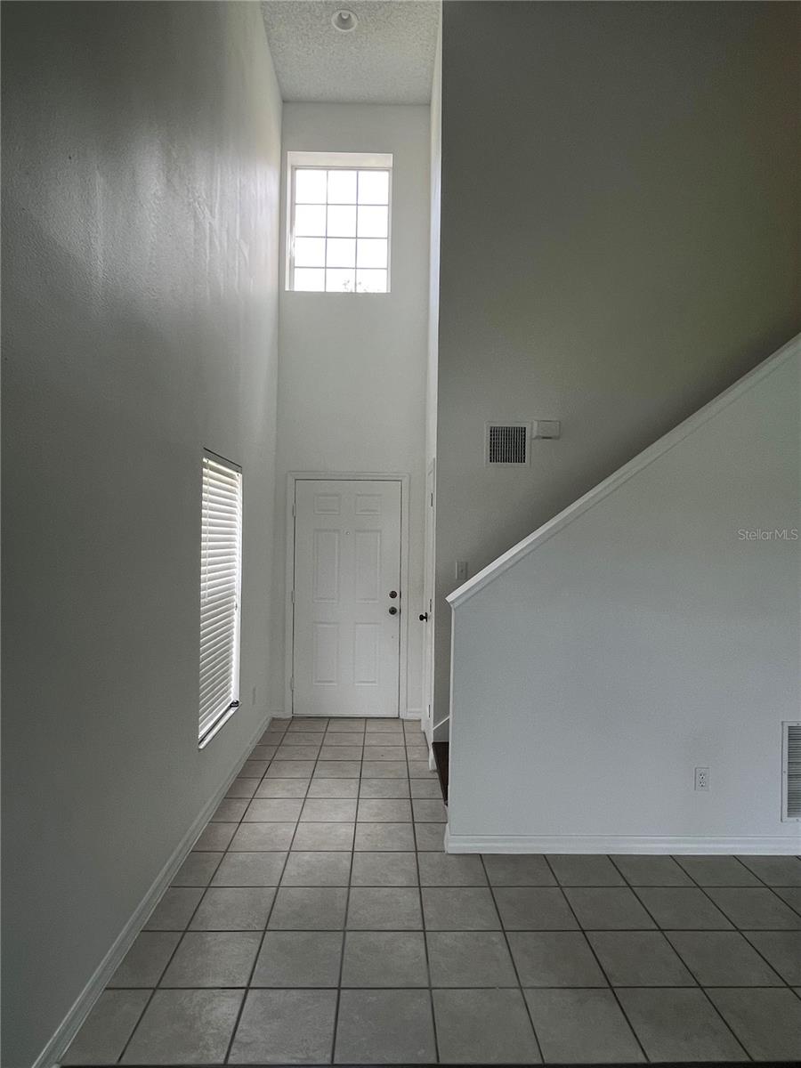 ELEGANT HIGH CEILING
