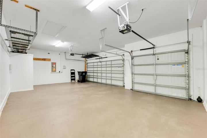 3 Car Garage